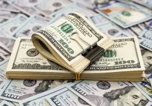 قیمت دلار در بازار آزاد افسار پاره کرد (۱۸ اسفند)