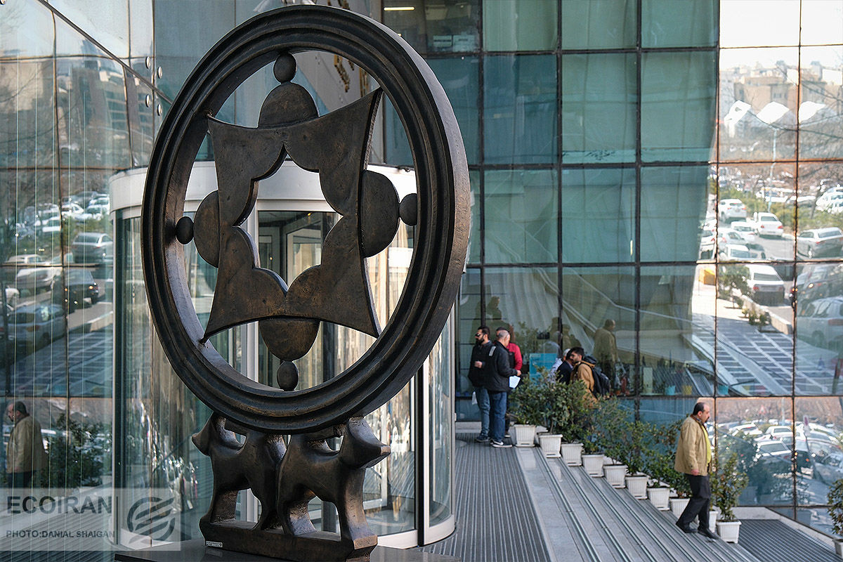 بازار جهانی بورس تهران را منفی کرد