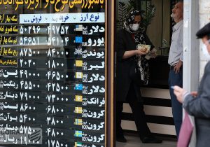 دنده عقب بورس با فرمان گروه خودرو/ احتیاط بازار ارز با خبر سفر عمان