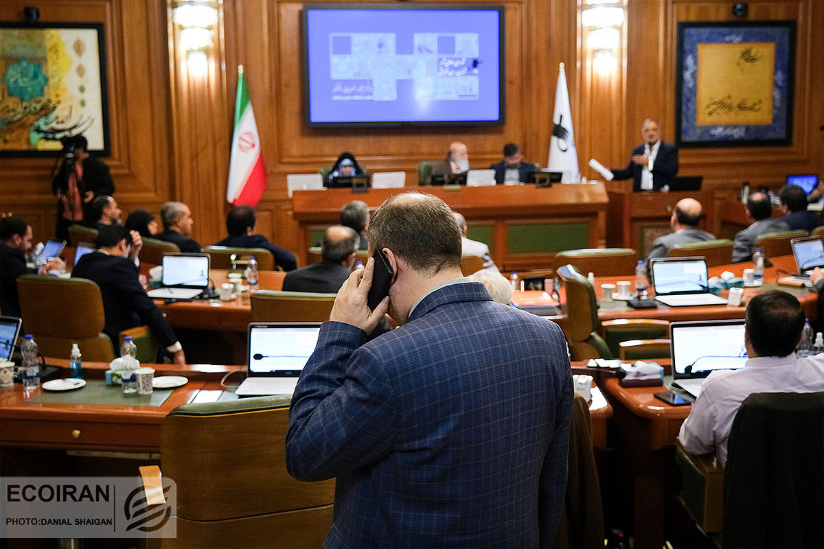 روایت یک روز پرحاشیه درشورا؛ از نام‌گذاری ایالت‌های آمریکا به نام شهدای ایرانی تا  ماجرای بی پایان صندلی‌ها