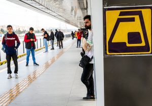 ساعت کاری مترو تغییر کرد/ شروع فعالیت ادارات تهران فردا از ۶ صبح