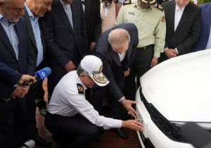 ورود نخستین خودروی وارداتی از قصرشیرین به کشور