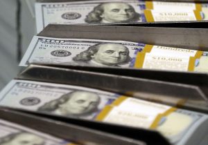 کاهش قیمت دلار با اهرم نفت؛ حباب سکه چقدر است؟