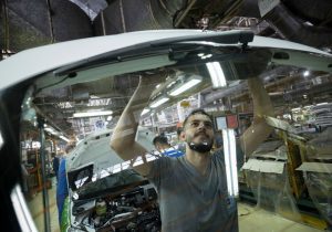 تولید خودرو در بهار سرد شد/افت ۱۵ درصدی تیراژ