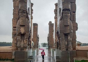 صدور سند مالکیت برای تخت‌ جمشید