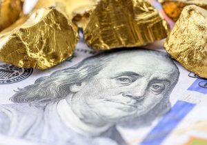 چرا دلار اصلاح کرد/ حباب طلا همچنان منفی است