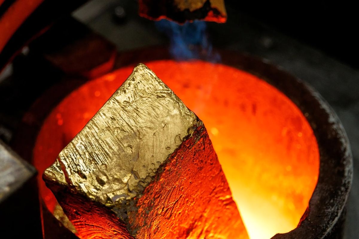 چشم‌انداز قیمت طلای آب‌شده در روزهای پیش‌رو