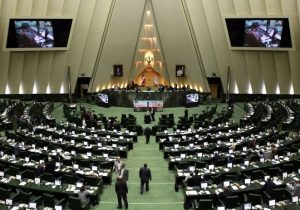 بررسی لایحه مقابله با انتشار محتوای خبری نادرست در فضای مجازی