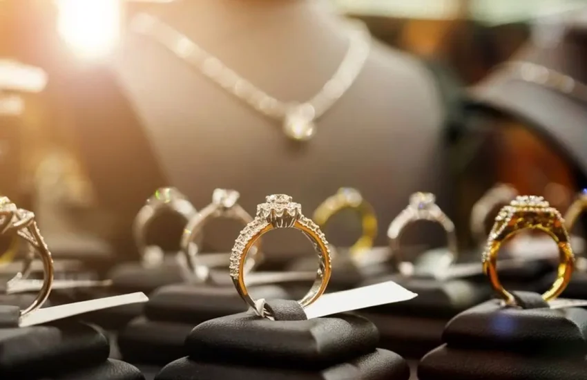 قیمت طلا در ایران سقوط کرد + جدول ۶ آبان